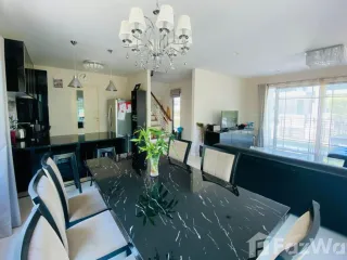 Haus zur Miete mit 3 Zimmer in Mueang Phuket, Phuket