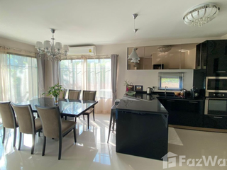 Haus zur Miete mit 3 Zimmer in Mueang Phuket, Phuket