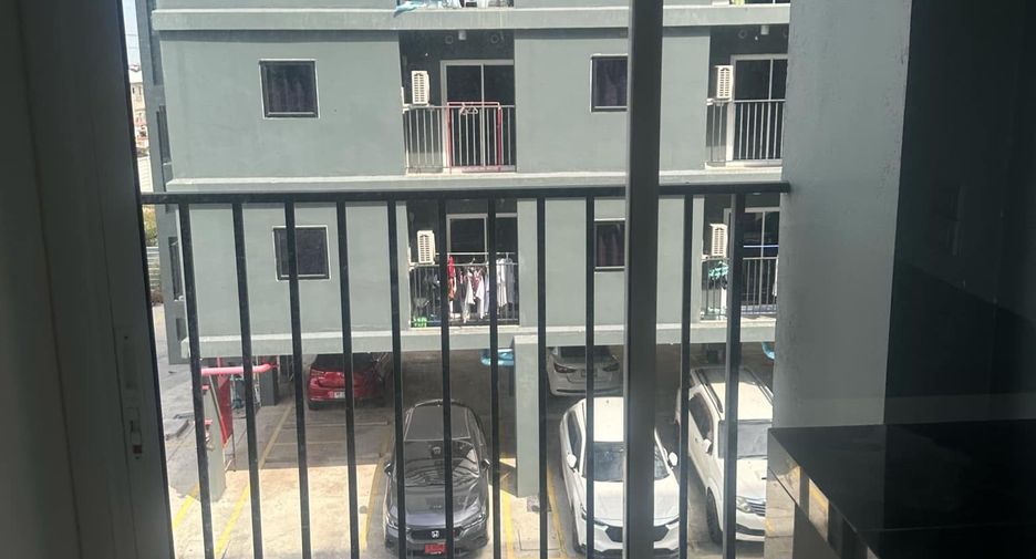 For sale 1 bed condo in Mueang Chon Buri, Chonburi