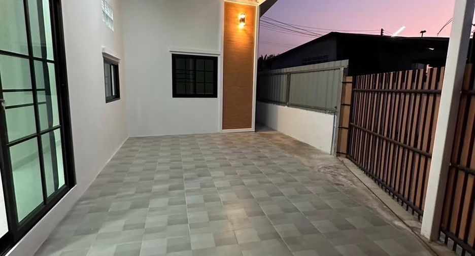 For sale 2 bedrooms house in Mueang Phitsanulok, Phitsanulok