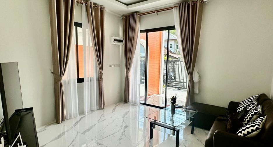 À louer 3 chambres villa à Mueang Phuket, Phuket