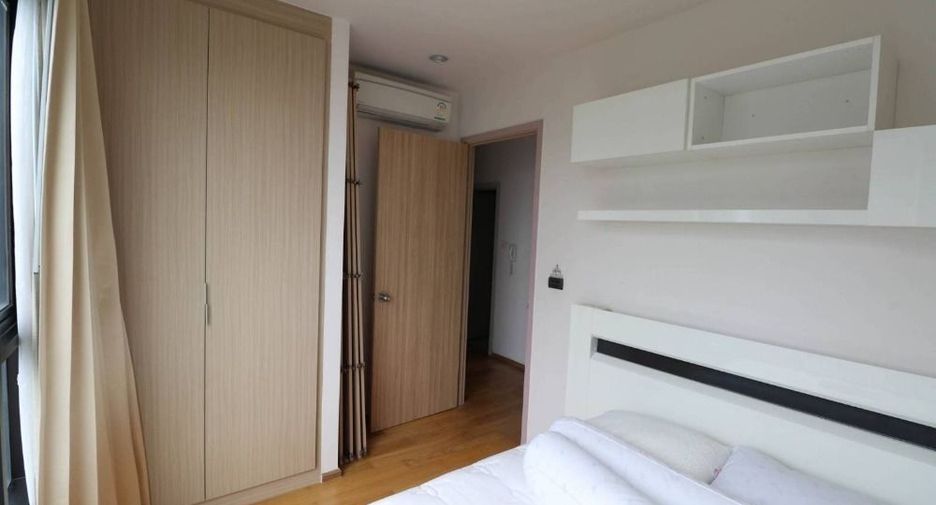 For sale 2 bedrooms condo in Khlong San, Bangkok