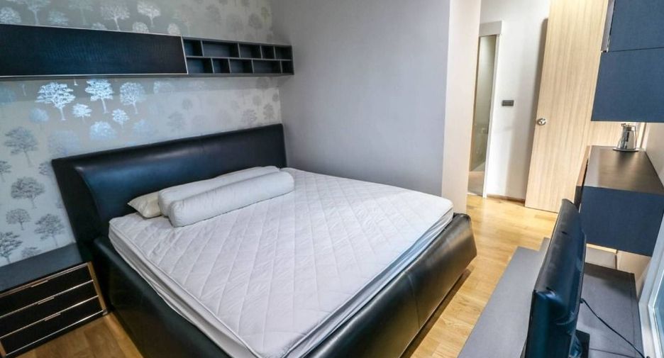 For sale 2 bedrooms condo in Khlong San, Bangkok