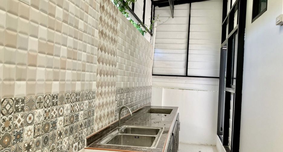 Продажа 3 спальни таунхаус в Phra Samut Chedi, Самутпракан