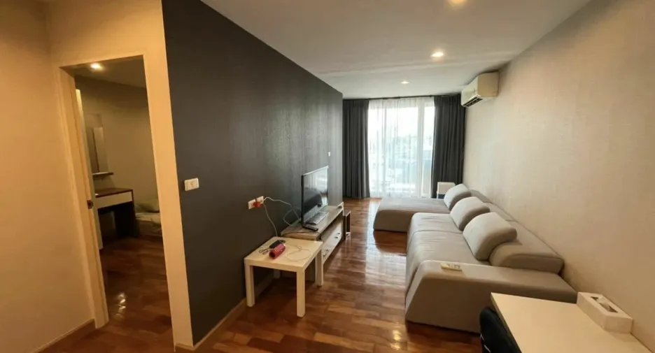 For rent and for sale 1 bed condo in Watthana, Bangkok