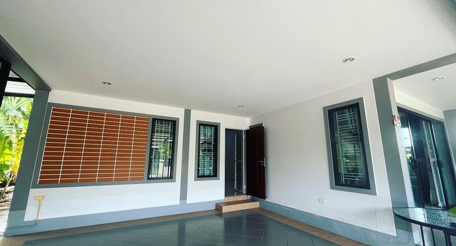 For sale 3 bedrooms house in Ban Chang, Rayong