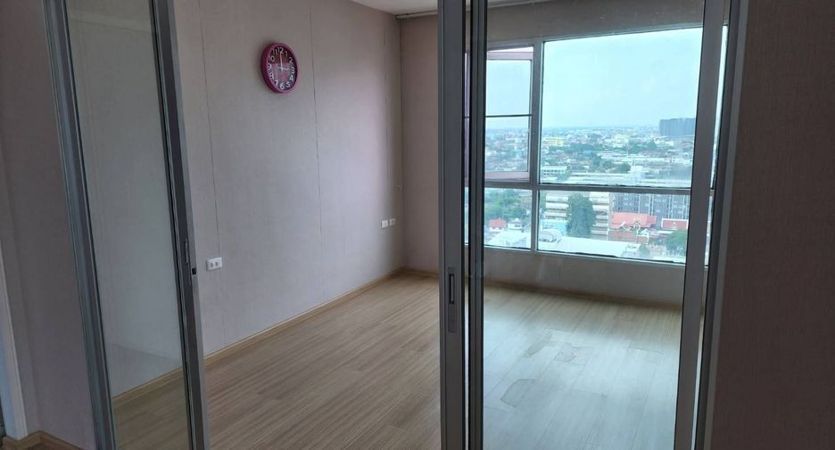 For sale 1 bed condo in Thon Buri, Bangkok