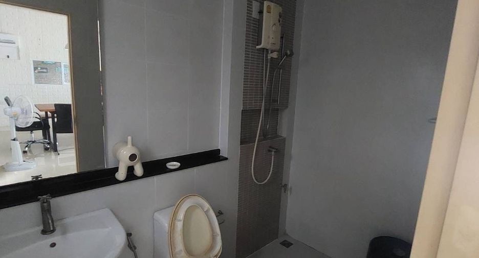 For rent 3 bedrooms house in Mueang Phuket, Phuket