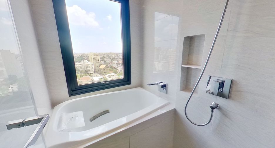Condo en venta de 2 habitaciones en Watthana, Bangkok