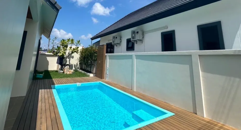 For rent 3 bedrooms villa in Mueang Phuket, Phuket