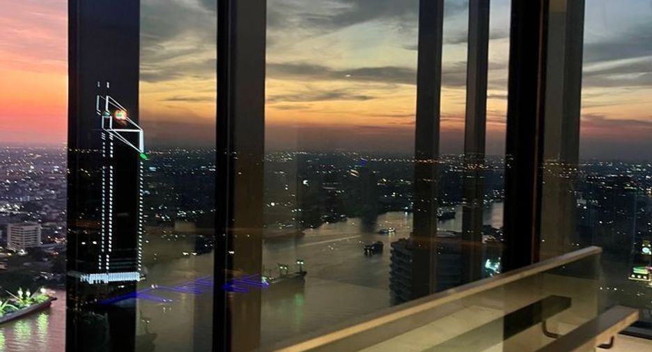 For sale 3 bedrooms condo in Bang Kho Laem, Bangkok