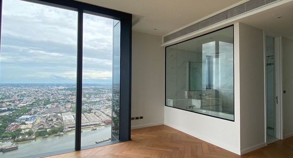 For sale 3 bedrooms condo in Bang Kho Laem, Bangkok