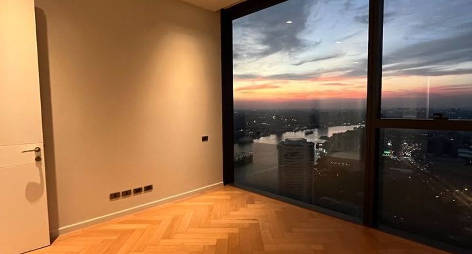 For sale 3 bedrooms condo in Bang Kho Laem, Bangkok