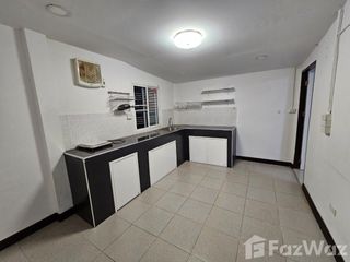 For rent 4 bedrooms house in Phra Nakhon Si Ayutthaya, Phra Nakhon Si Ayutthaya