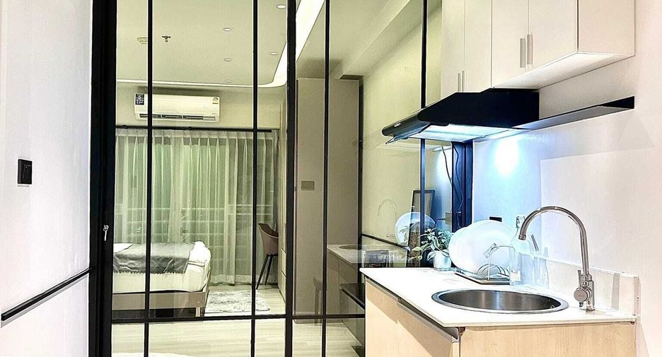 For sale 1 bed condo in Huai Khwang, Bangkok