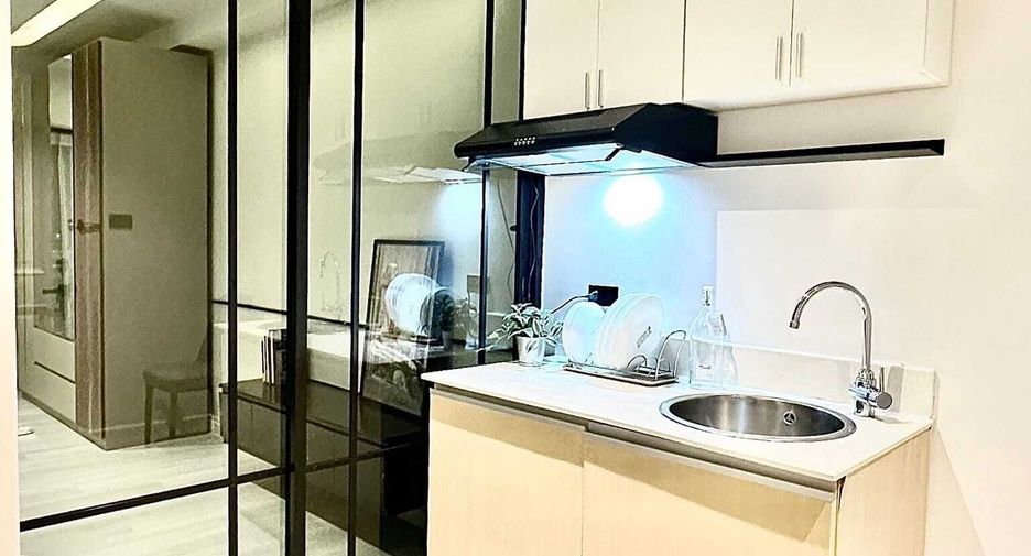 For sale 1 bed condo in Huai Khwang, Bangkok
