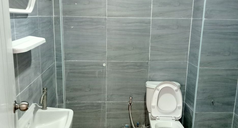 For sale 2 bedrooms townhouse in Mueang Nong Khai, Nong Khai