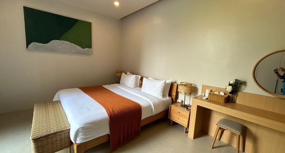 For rent 4 bedrooms villa in Mueang Phuket, Phuket