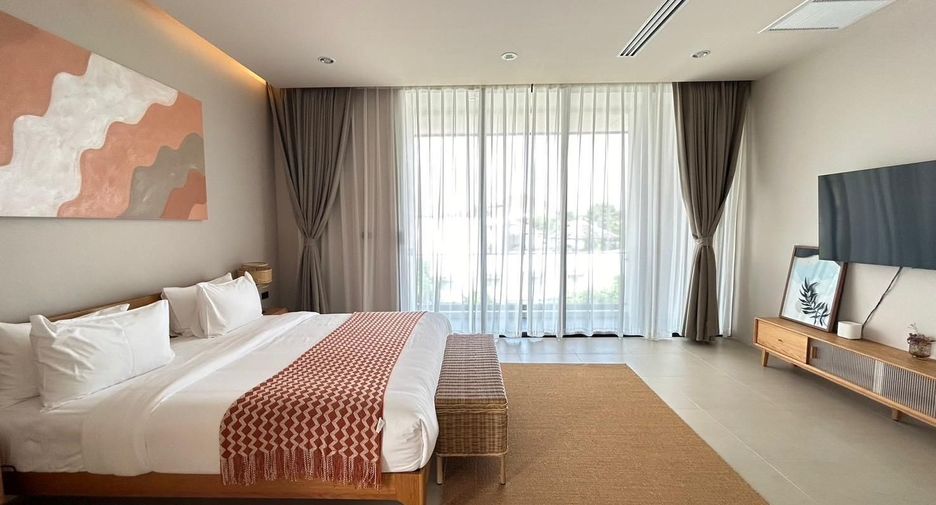 For rent 4 bedrooms villa in Mueang Phuket, Phuket