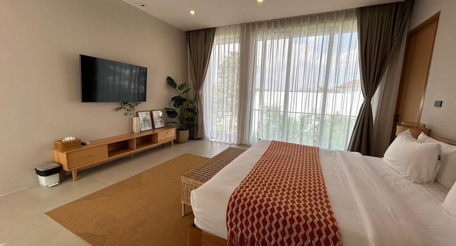 For rent 4 bedrooms villa in Mueang Phuket, Phuket