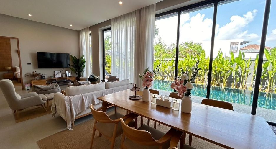 For rent 4 bedrooms villa in Mueang Phuket, Phuket
