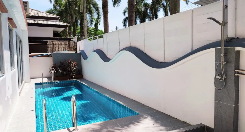 For sale 3 bedrooms villa in Thalang, Phuket