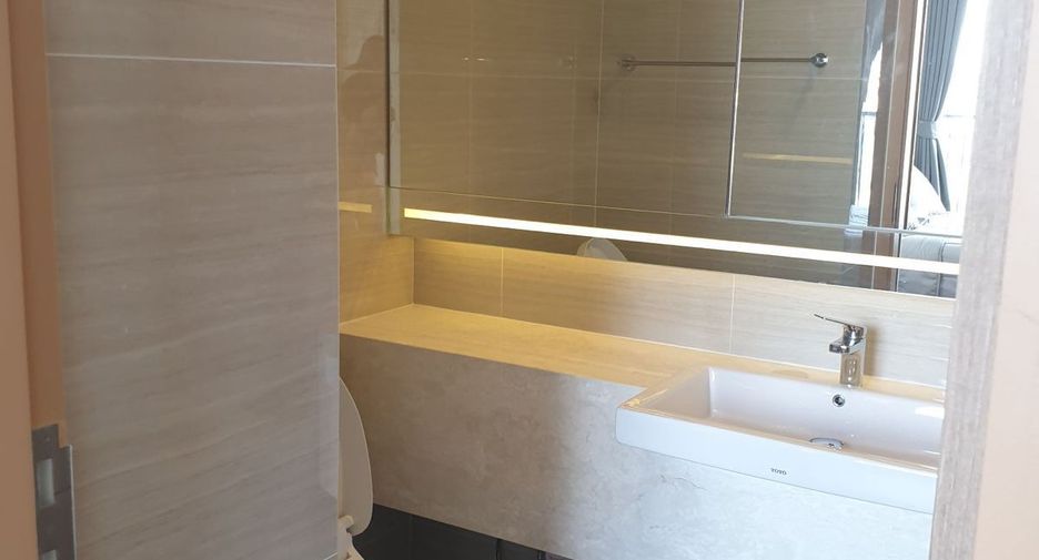 For sale 1 bed condo in Watthana, Bangkok