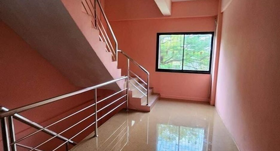Gewerbefläche zum Kauf mit 2 Zimmer in Ban Chang, Rayong