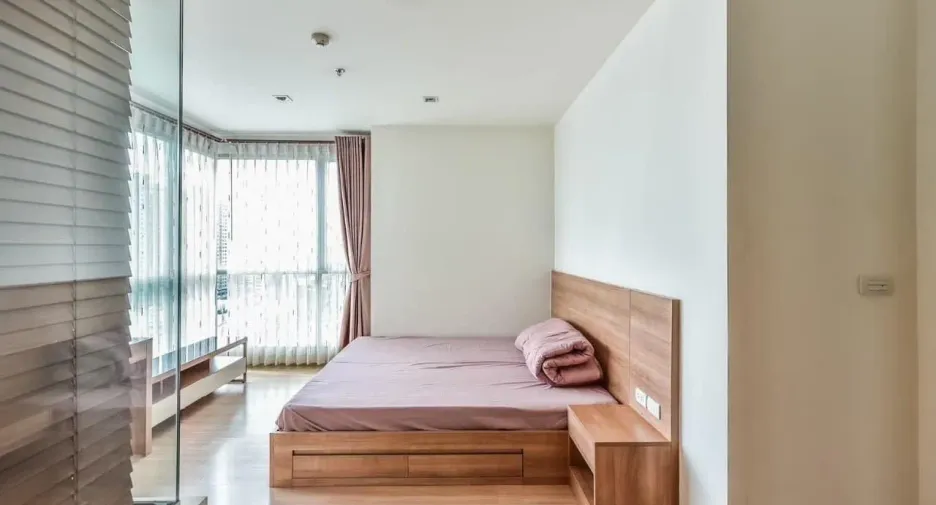 For sale 2 bedrooms condo in Phaya Thai, Bangkok