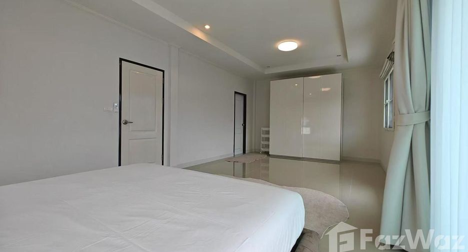 Casa en alquiler de 4 habitaciones en Mueang Phuket, Phuket