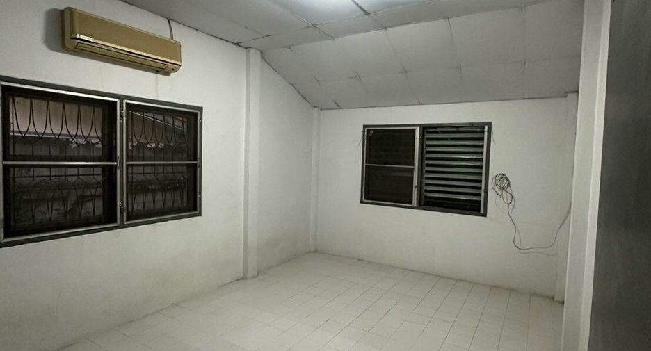 Продажа 4 спальни дом в Mueang Nakhon Ratchasima, Накхон Ратчасима