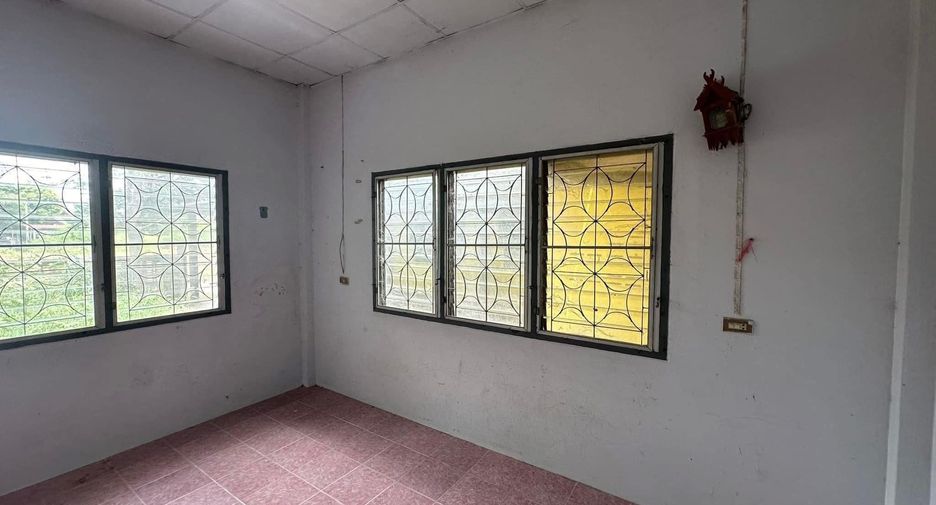 Продажа 4 спальни дом в Mueang Nakhon Ratchasima, Накхон Ратчасима