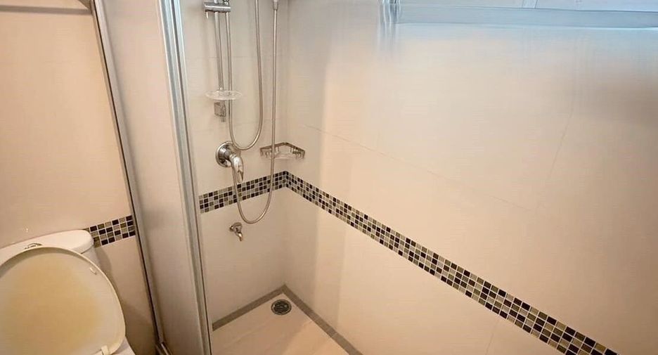 Wohnung zum Kauf mit 2 Zimmer in Yan Nawa, Bangkok