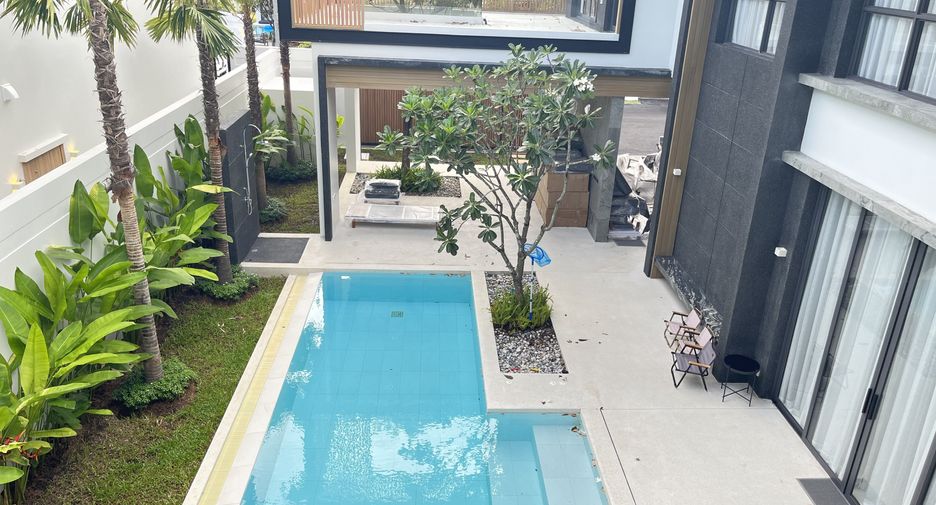 For rent 6 bedrooms villa in Mueang Phuket, Phuket