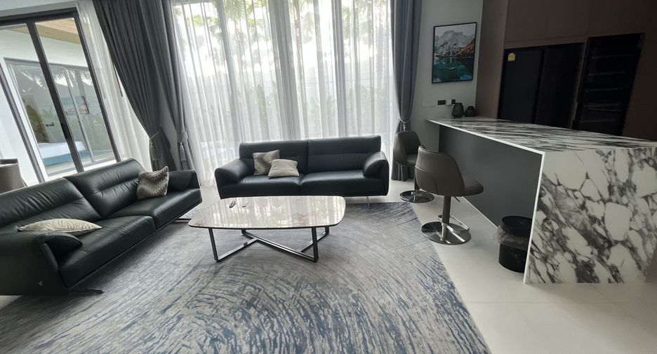For rent 6 bedrooms villa in Mueang Phuket, Phuket