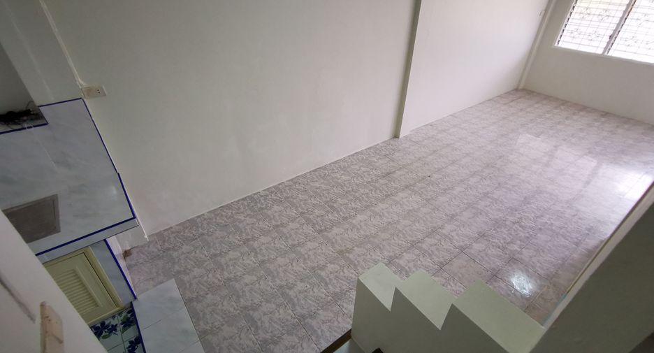 For sale 2 bedrooms townhouse in Mueang Chanthaburi, Chanthaburi