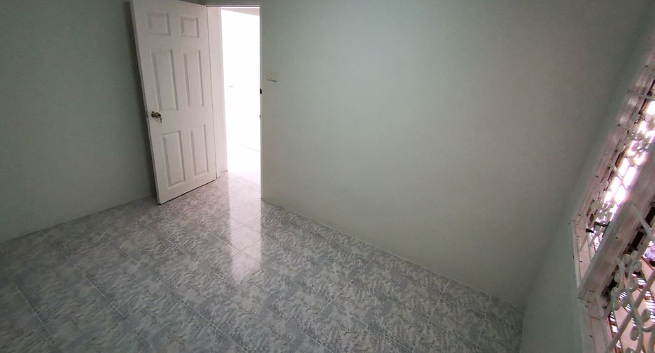For sale 2 bedrooms townhouse in Mueang Chanthaburi, Chanthaburi