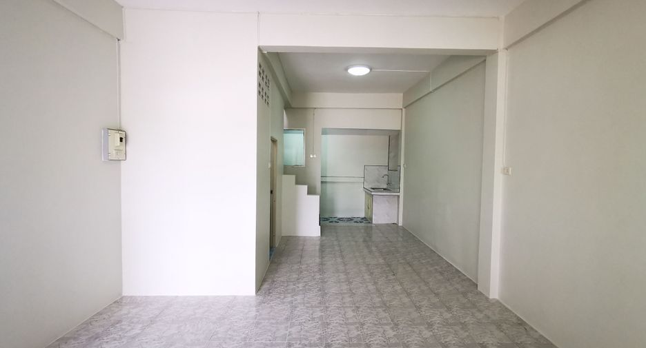 For sale 2 bedrooms townhouse in Mueang Chanthaburi, Chanthaburi