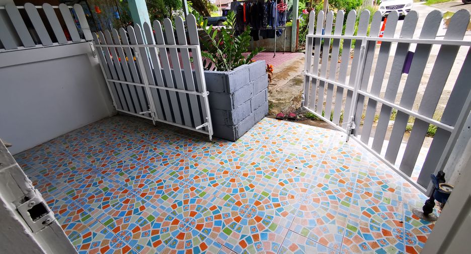 出售 2 卧室 联排别墅 在 Mueang Chanthaburi, Chanthaburi