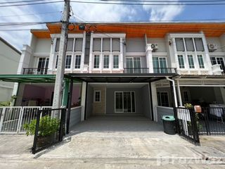For sale 4 bedrooms townhouse in Bang Phli, Samut Prakan