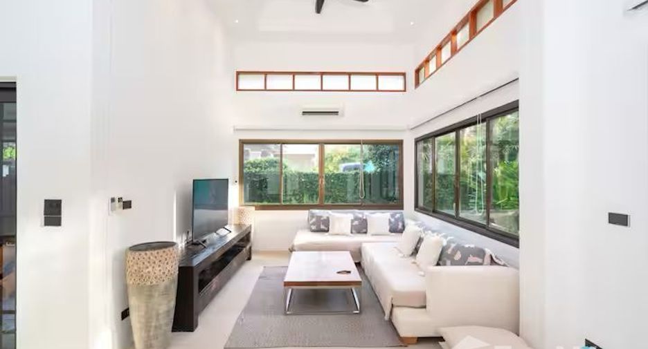 For rent 4 bedrooms villa in Mueang Phuket, Phuket