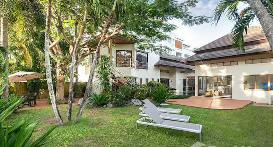For rent 4 bedrooms villa in Mueang Phuket, Phuket
