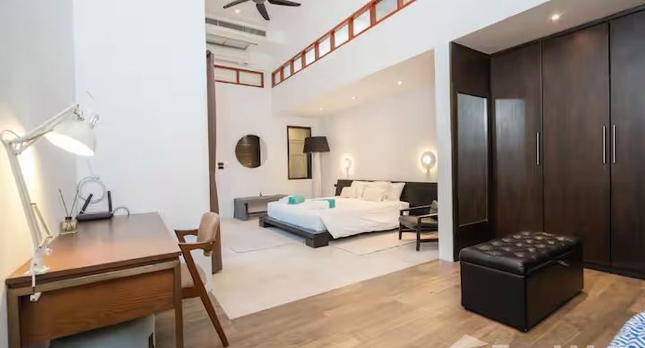 For rent 4 bedrooms villa in Mueang Phuket, Phuket