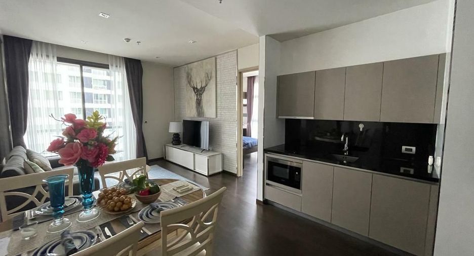 For sale 1 bed condo in Khlong Toei, Bangkok