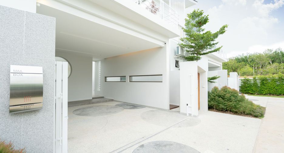 For rent 3 bedrooms villa in Thalang, Phuket