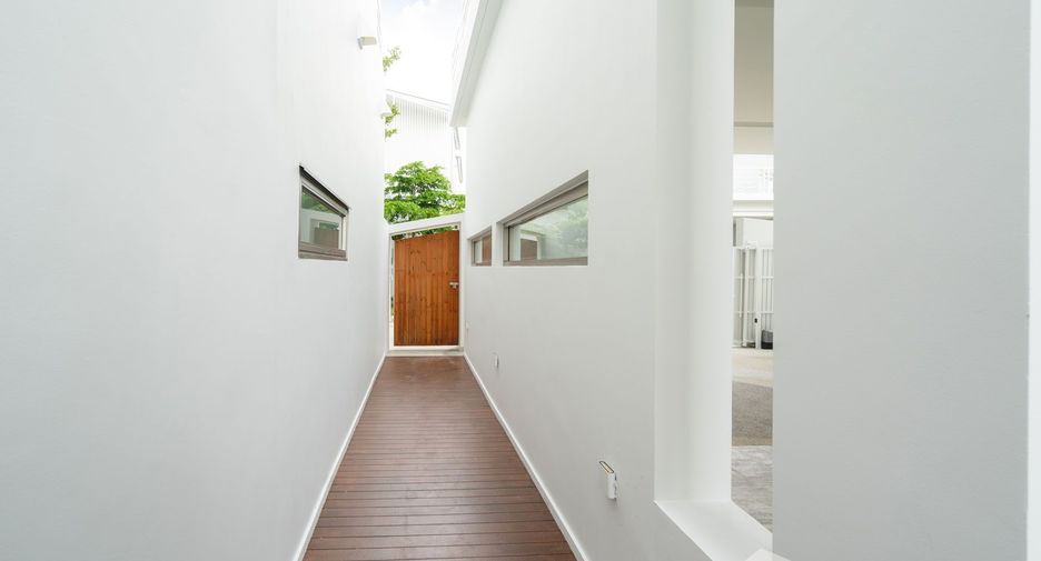 For rent 3 bedrooms villa in Thalang, Phuket