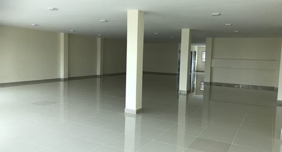Oficina en venta de 3 habitaciones en Mueang Nonthaburi, Nonthaburi