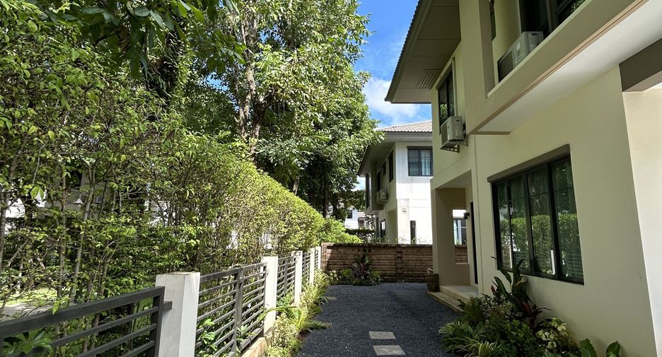 À louer 3 chambres maison à Mueang Phuket, Phuket