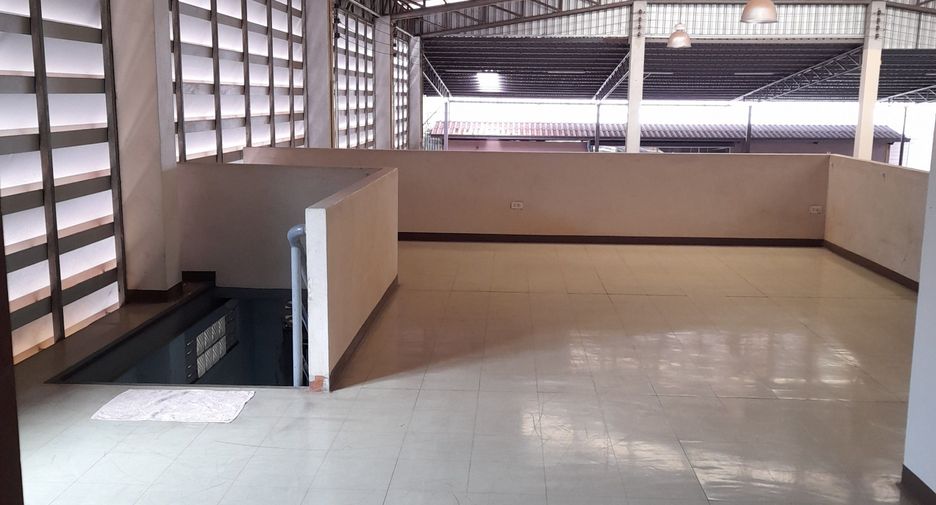 For sale 3 bedrooms house in Mueang Surat Thani, Surat Thani