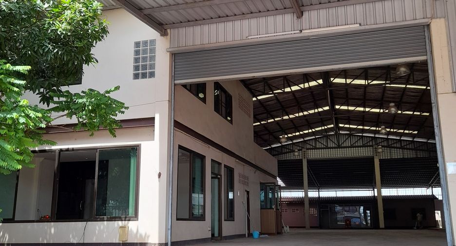 For sale 3 bedrooms house in Mueang Surat Thani, Surat Thani